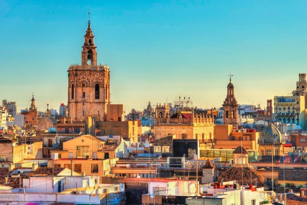 Valencia Las Artes Y Ciencias + Garaje + Netflix ภายนอก รูปภาพ
