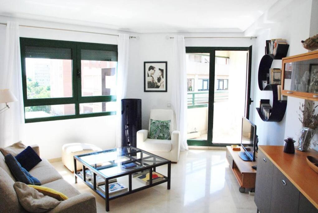Valencia Las Artes Y Ciencias + Garaje + Netflix ภายนอก รูปภาพ